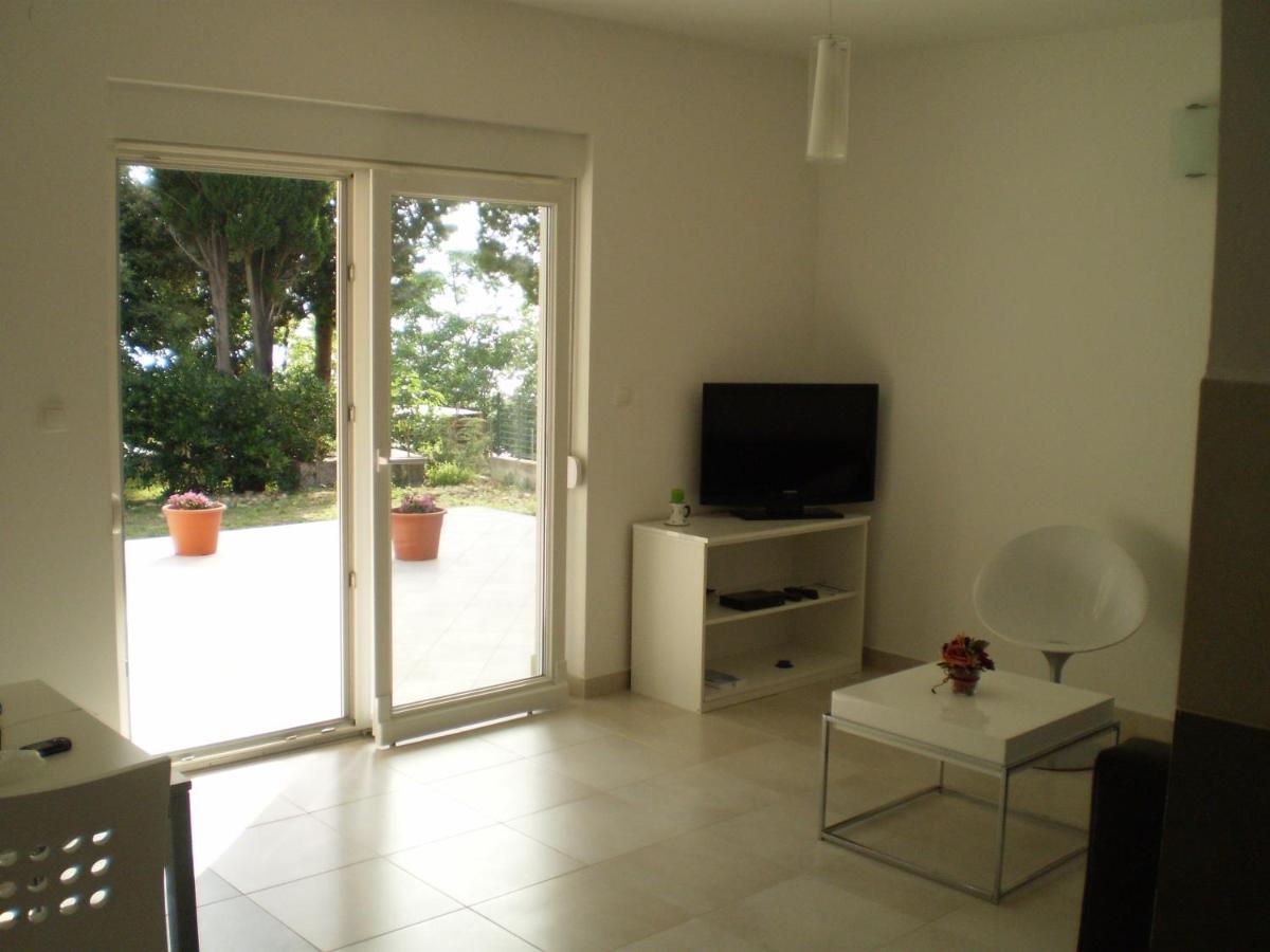 Apartments By The Sea Banjol, Rab - 12838 Bagian luar foto