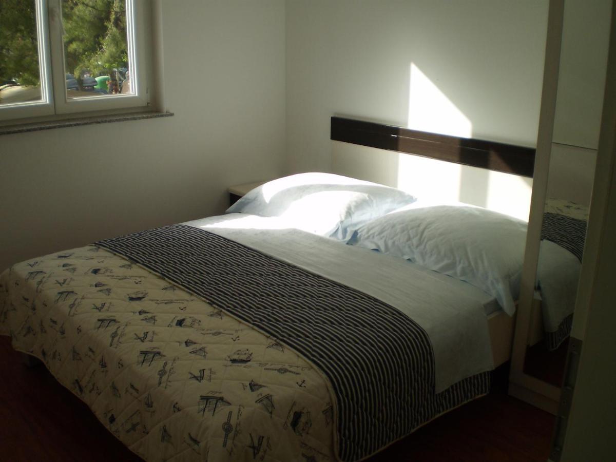 Apartments By The Sea Banjol, Rab - 12838 Bagian luar foto